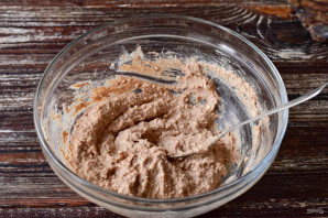 Творожно-шоколадный десерт с бананом