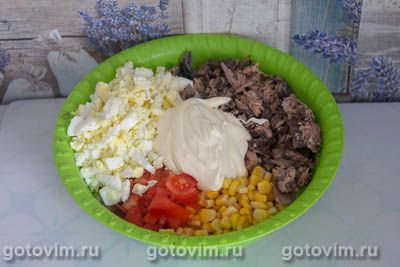 Салат с тунцом и овощами Салат с тунцом и овощами
