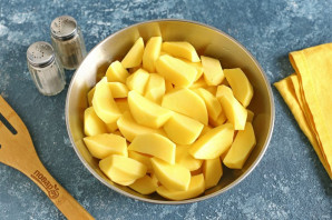 Картошка с курицей в молоке в духовке Картошка с курицей в молоке в духовке