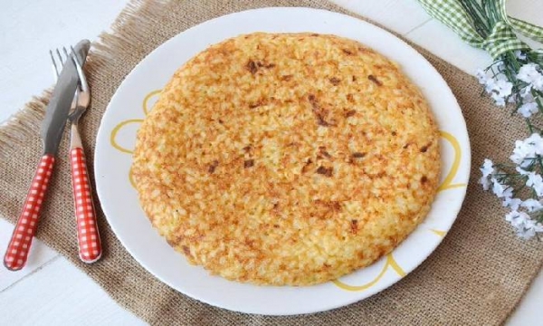 Омлет с сыром на сковороде — 7 пошаговых рецептов с добавками с фотографиями
Омлет с сыром на сковороде — 7 пошаговых рецептов с добавками с фотографиями