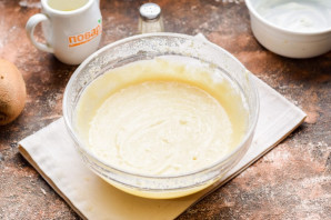 Пирог с киви на сметане