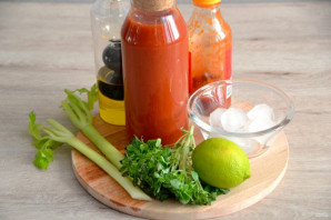 Безалкогольная "Кровавая мэри"