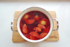 Компот из ежевики и яблок Компот из ежевики и яблок