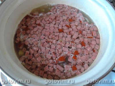 Сырный суп с колбасой Сырный суп с колбасой