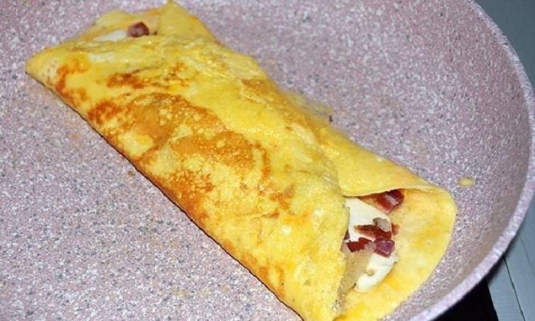 Омлет с сыром на сковороде — 7 пошаговых рецептов с добавками с фотографиями
Омлет с сыром на сковороде — 7 пошаговых рецептов с добавками с фотографиями