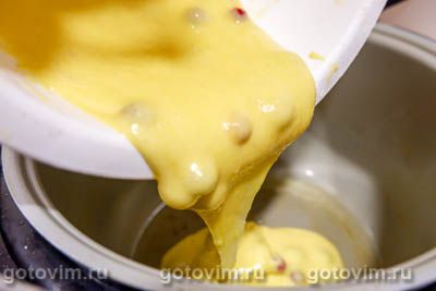 Пирог с клюквой в мультиварке