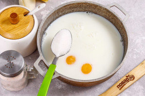 Пирожное из безе с кремом Пирожное из безе с кремом