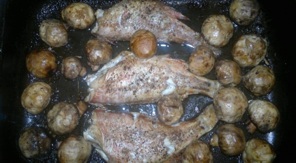 Морской окунь с шампиньонами, пошаговый рецепт с фото