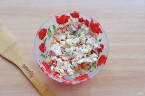 Салат с яйцом и ветчиной Салат с яйцом и ветчиной