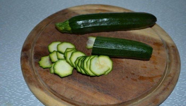 
Омлет на сковороде с сыром — 5 рецептов с овощами	