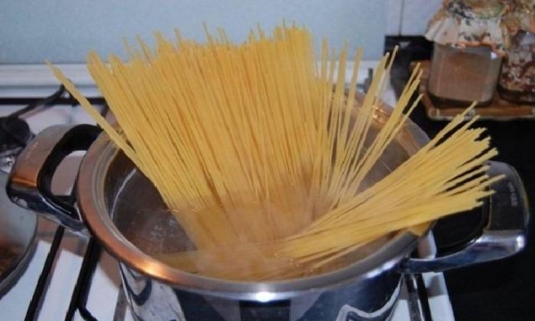 Омлет с сыром на сковороде — 7 пошаговых рецептов с добавками с фотографиями
Омлет с сыром на сковороде — 7 пошаговых рецептов с добавками с фотографиями