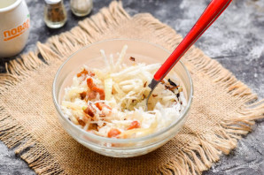 Редька со шкварками