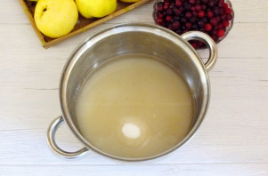 Варенье из клюквы и яблок Варенье из клюквы и яблок