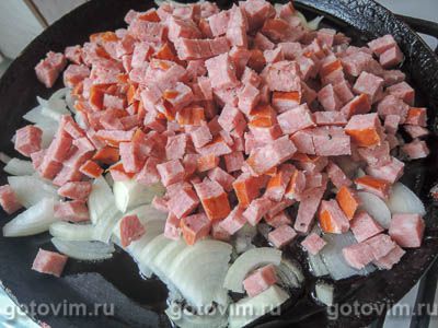 Сырный суп с колбасой Сырный суп с колбасой