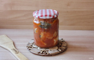 Рыбные консервы в томатном соусе