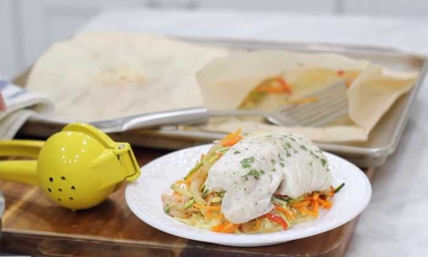 
Рыба с овощами в духовке — простой рецепт запекания в пергаменте	