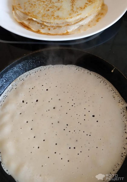 Рецепт: Пирог из блинных рулетов - с куриной печенью