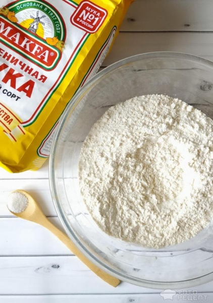 Рецепт: Пирог из блинных рулетов - с куриной печенью