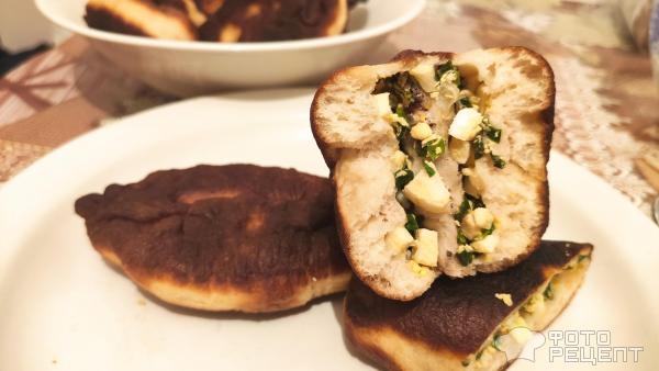 Рецепт: Пирожки с яйцом и луком - бабушкины Рецепт: Пирожки с яйцом и луком - бабушкины