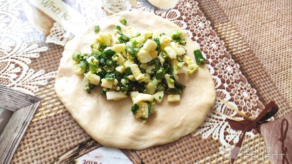 Рецепт: Пирожки с яйцом и луком - бабушкины Рецепт: Пирожки с яйцом и луком - бабушкины