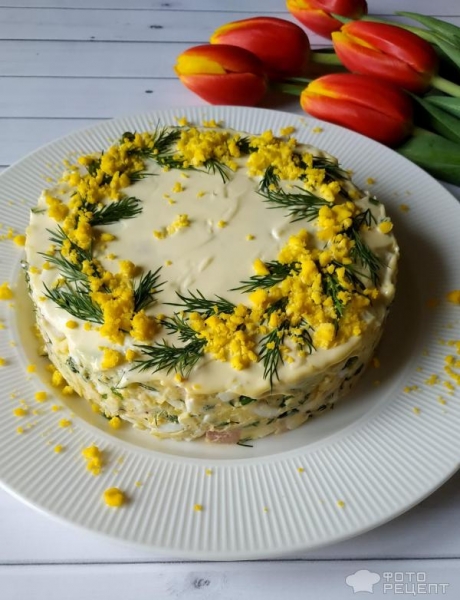 Рецепт: Салат из весенних овощей - ветчиной и запахом весны.