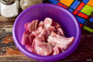 Шашлык из свинины в духовке на шпажках