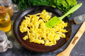 Скрэмбл с авокадо