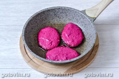 Оладьи из свеклы на сыворотке