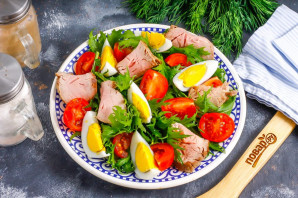 Салат с ростбифом и рукколой