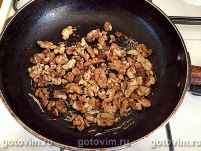 Пасха с вареной сгущенкой и грецкими орехами Пасха с вареной сгущенкой и грецкими орехами