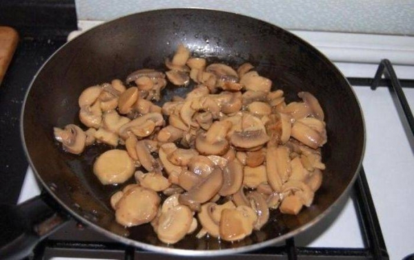 
Пицца в духовке — рецепты начинки в домашних условиях	