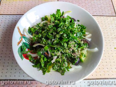 Салат с креветками, огурцом, помидорами и ржаными сухариками Салат с креветками, огурцом, помидорами и ржаными сухариками