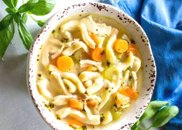 
Суп с домашней лапшой и курицей — самый вкусный пошаговый рецепт	