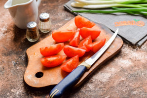 Закуска из помидоров и лука к шашлыку