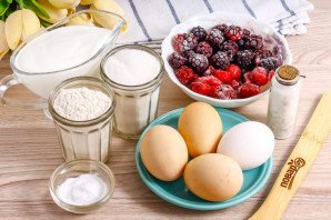 Торт с замороженными ягодами