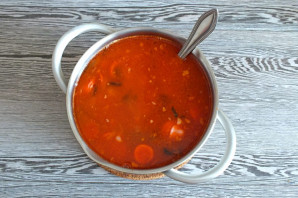 Солянка на говяжьем бульоне Солянка на говяжьем бульоне