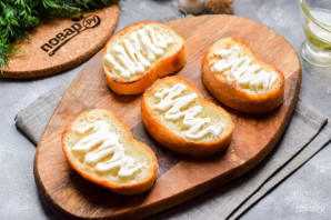 Советские бутерброды со шпротами