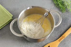 Блинный торт со шпротами