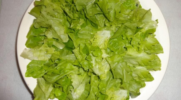 Салат с кальмарами, брынзой и зелёным горошком, пошаговый рецепт с фото