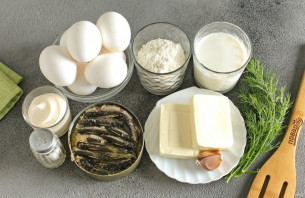 Блинный торт со шпротами