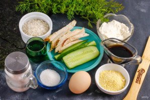 Жареные роллы с курицей