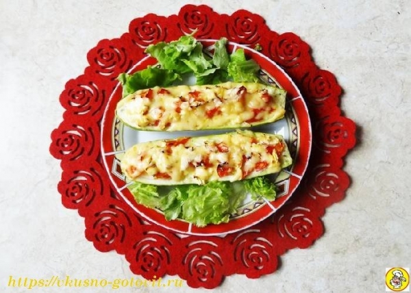 
Фаршированные кабачки лодочки в духовке с овощами	