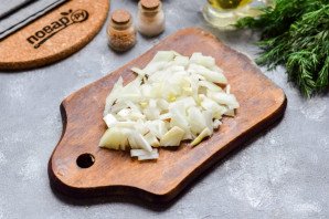 Слоеный салат с шампиньонами и сыром