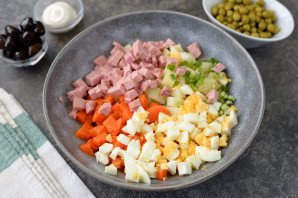 Салат "Ленинградский"