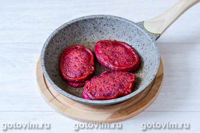 Оладьи из свеклы на сыворотке