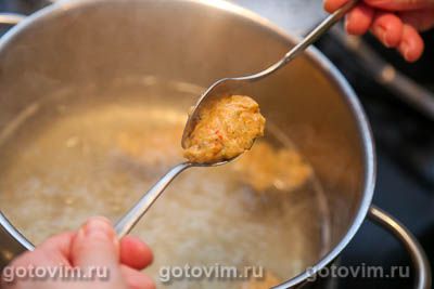 Бульон говяжий с овощными клецками Бульон говяжий с овощными клецками