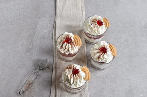 Десерт в стаканчиках