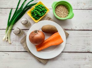 Диетический суп с перловкой