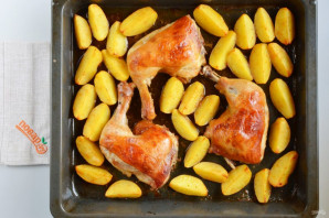 Мясо с картошкой в духовке