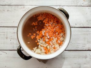 Диетический суп с перловкой